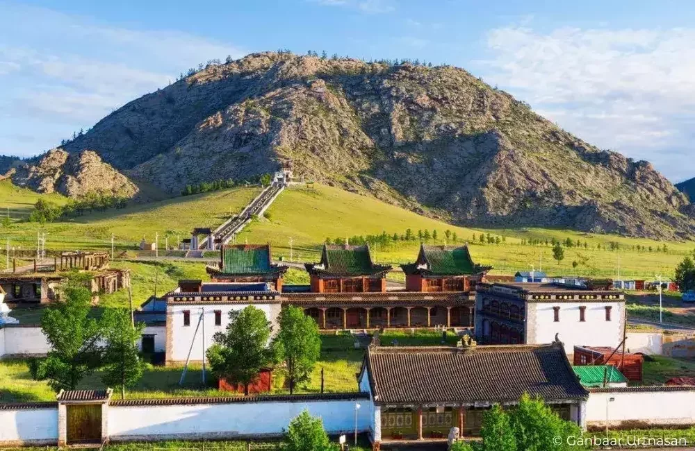  visiting the Tsaatan (Reindeer People)